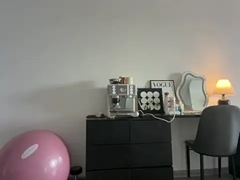 Snapshot of mitao_xx chatting on May 15, 2026, 7:26 am mitao xx online show from May 15, 2026, 7:26 am