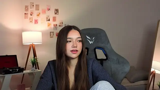 Vexorine online show from December 17, 2025, 8:37 pm