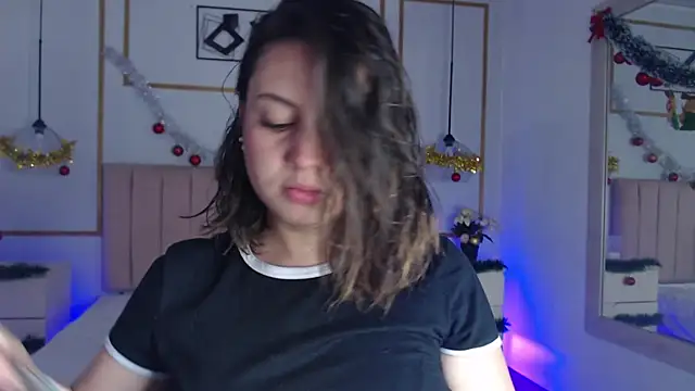 Alice Sinclair  online show from December 22, 2025, 12:57 pm