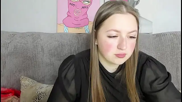 GirlPlayer online show from November 27, 2025, 8:38 am