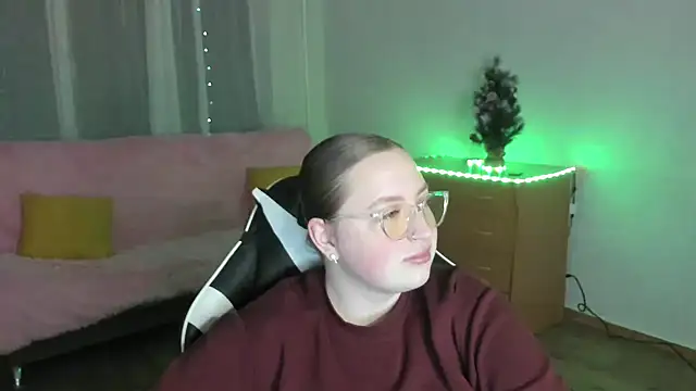 GirlPlayer online show from February 1, 2026, 1:15 am