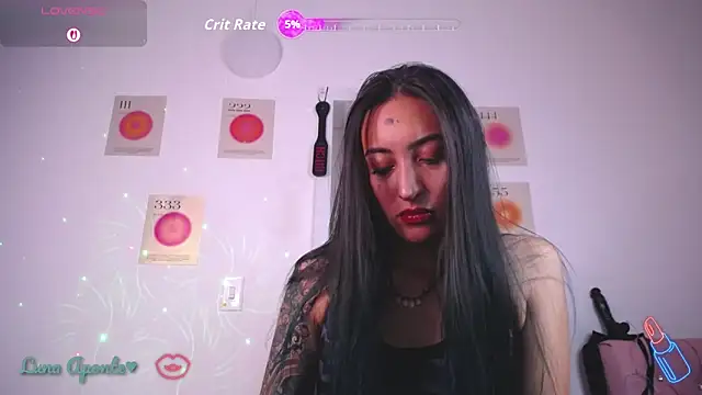 LunaAponte online show from March 6, 2026, 3:36 am