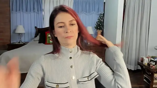 Charlotte-Willson online show from December 13, 2025, 10:59 pm