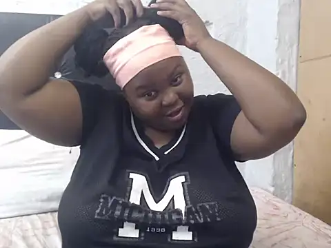 SexyBubblies96 online show from January 12, 2026, 12:21 pm