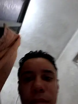 Snapshot of gymratbr chatting on November 23, 2025, 1:55 pm gymratbr online show from November 23, 2025, 1:55 pm