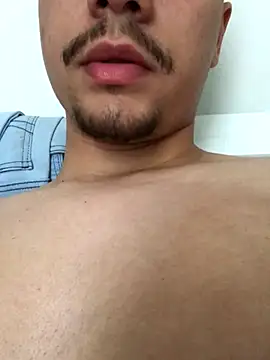 Snapshot of vitorwez chatting on November 23, 2025, 5:13 pm vitorwez online show from November 23, 2025, 5:13 pm