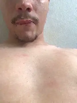 Snapshot of vitorwez chatting on December 4, 2025, 7:55 pm vitorwez online show from December 4, 2025, 7:55 pm