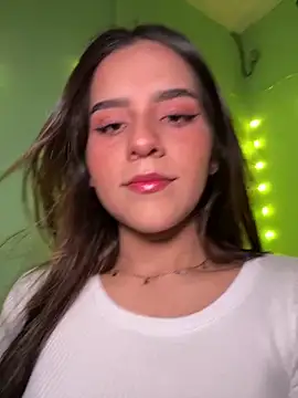  Sweetlove  online show from December 20, 2025, 11:01 pm