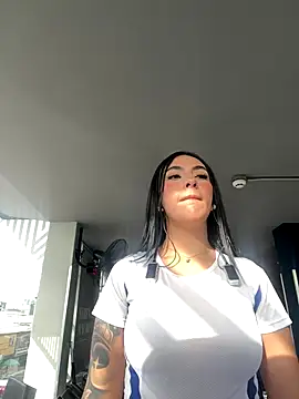 Snapshot of Elizabeth_Martinez11 chatting on November 26, 2025, 8:54 pm Elizabeth Martinez11 online show from November 26, 2025, 8:54 pm