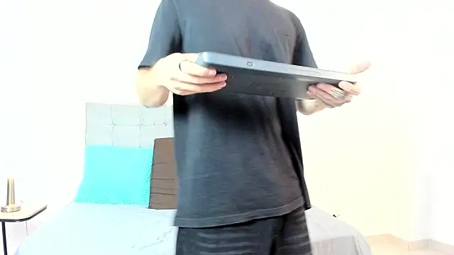 eren jeager online show from January 9, 2026, 8:21 pm