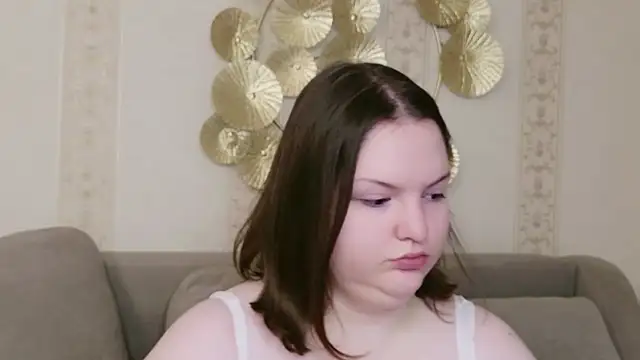 Vanessa Resie online show from November 23, 2025, 5:40 am