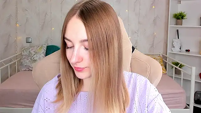 Shy Polly online show from March 13, 2026, 12:39 am