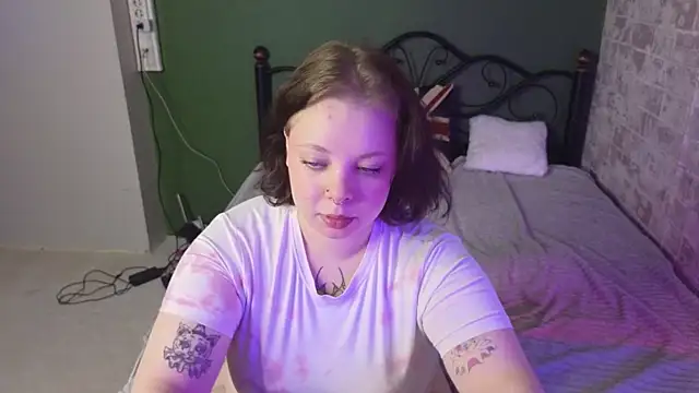 Snapshot of Vlada_vv chatting on July 5, 2026, 12:50 am Vlada vv online show from July 5, 2026, 12:50 am