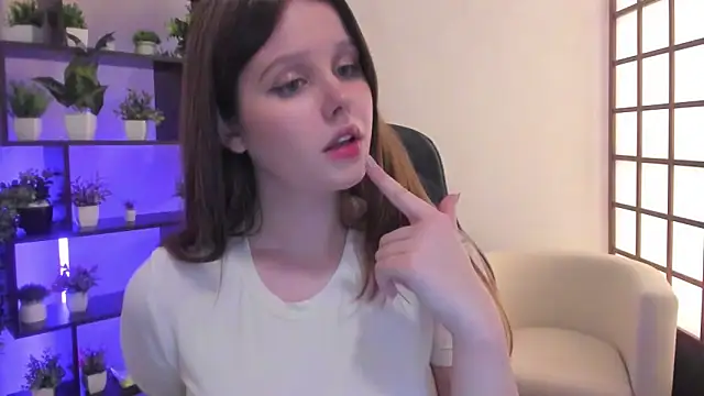 Lana Moon   online show from November 25, 2025, 9:42 am