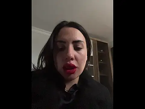     Eva     online show from November 25, 2025, 11:10 am