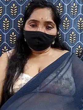 Soni-queen online show from November 22, 2025, 7:13 pm