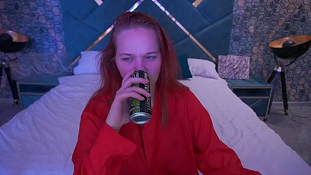 Snapshot of Sun_Shine_Lola chatting on November 26, 2025, 7:20 am Sun Shine Lola online show from November 26, 2025, 7:20 am