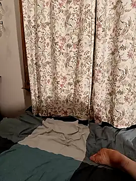 Susiee Redd online show from December 17, 2025, 2:45 pm