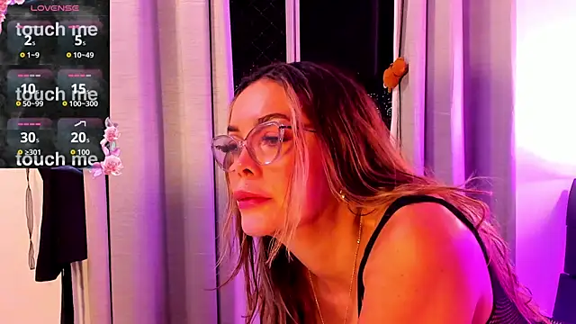 Snapshot of venus_desired260669 chatting on November 27, 2025, 1:07 am venus desired260669 online show from November 27, 2025, 1:07 am