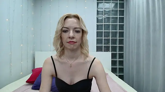 Brightly Heizer online show from April 14, 2026, 12:38 am