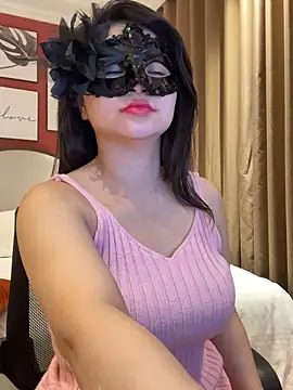 Queen-of-Love online show from November 30, 2025, 12:09 pm