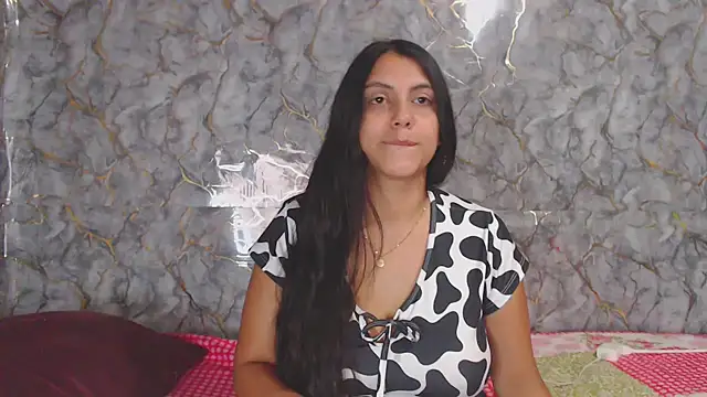 miarouse1531 online show from April 22, 2026, 4:04 am