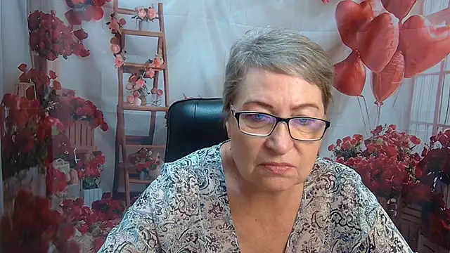 OlgaLuck online show from May 25, 2026, 5:13 am