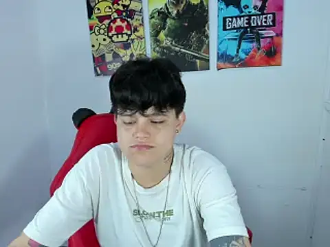  ian sweet online show from November 28, 2025, 7:27 pm