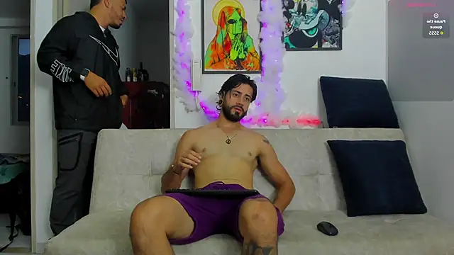 heteros curious online show from February 9, 2026, 11:31 pm