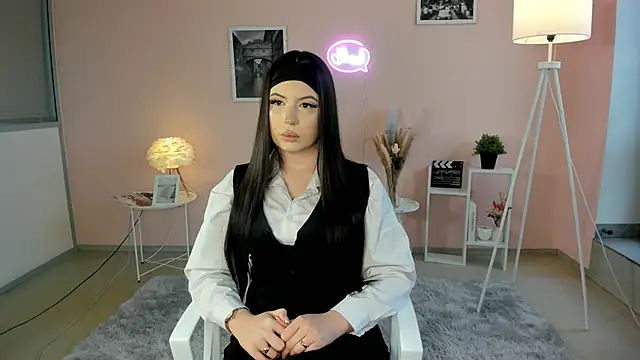 MignonBlunden online show from November 28, 2025, 8:17 am