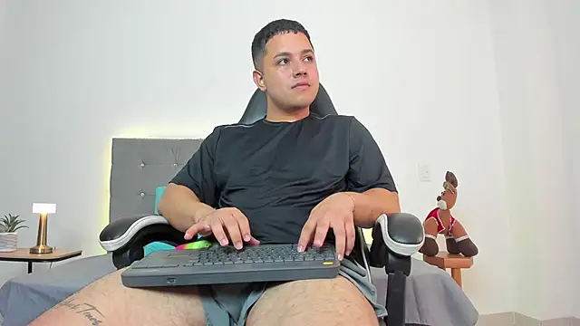 bry hill online show from November 26, 2025, 1:23 pm