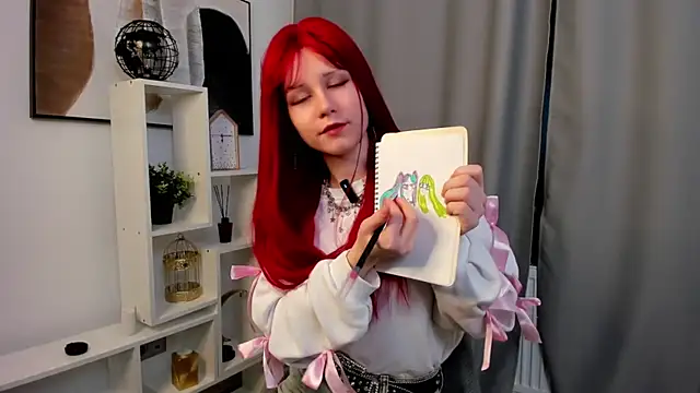 Snapshot of ShanaHearns chatting on November 25, 2025, 8:36 am ShanaHearns online show from November 25, 2025, 8:36 am