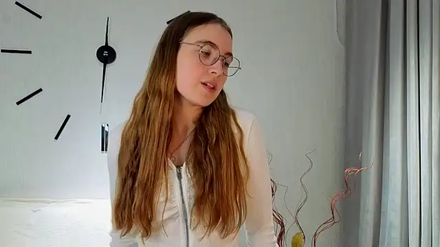 DebbraBickler online show from December 1, 2025, 6:13 pm