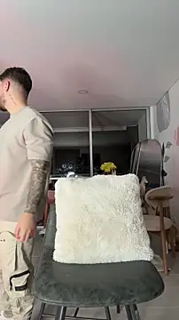 Valenthino Salvatore online show from February 2, 2026, 4:44 am