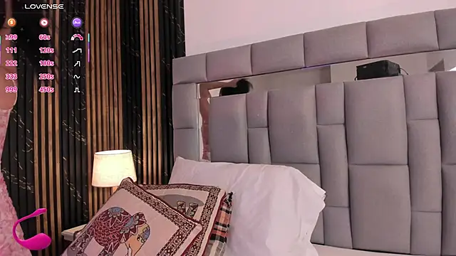 Snapshot of amaia_santini chatting on May 15, 2026, 6:59 pm amaia santini online show from May 15, 2026, 6:59 pm