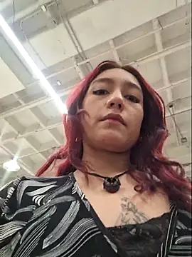 Eveeelyn25 online show from March 7, 2026, 9:45 pm