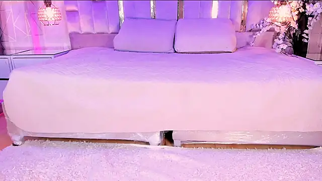 Naomistart online show from February 25, 2026, 4:55 am