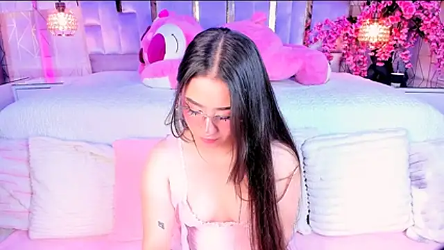 Snapshot of Naomistart chatting on July 22, 2026, 5:32 am Naomistart online show from July 22, 2026, 5:32 am
