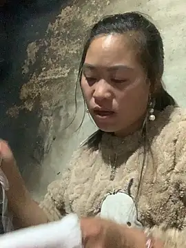 hotel222 online show from November 26, 2025, 1:01 pm