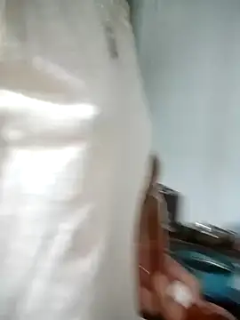 nangmo online show from April 13, 2026, 10:48 pm