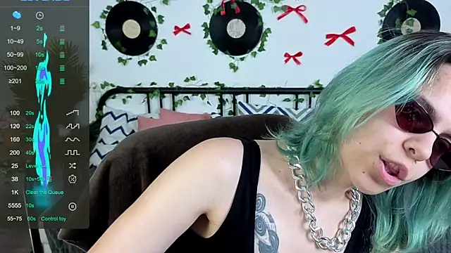 Snapshot of LiraBelle chatting on July 20, 2026, 3:32 am LiraBelle online show from July 20, 2026, 3:32 am