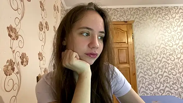 ChandaApplin online show from December 5, 2025, 7:17 am