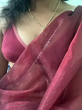 honeygirl6996 online show from July 9, 2026, 8:18 am