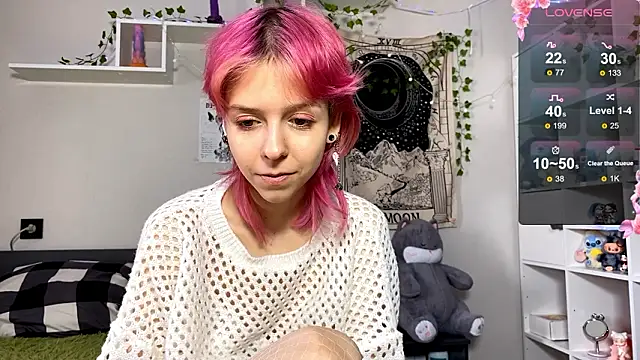 FairyLuna online show from March 13, 2026, 11:39 am