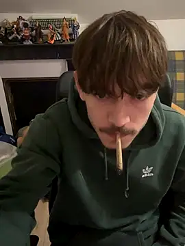 vicoo077 online show from December 1, 2025, 5:40 pm