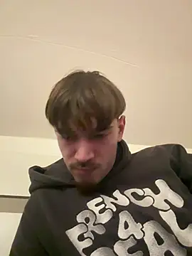 vicoo077 online show from February 12, 2026, 8:26 pm