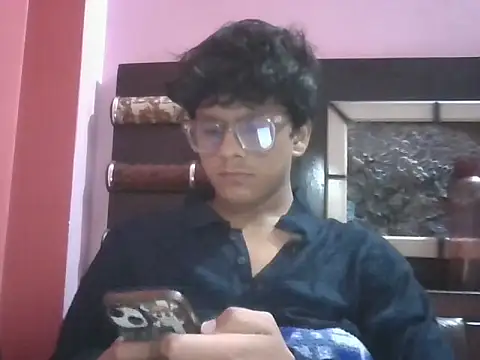 maskedman699 online show from November 27, 2025, 5:53 am