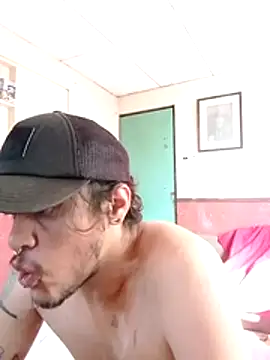 Snapshot of Sixsixsixsix666 chatting on May 24, 2026, 2:33 pm Sixsixsixsix666 online show from May 24, 2026, 2:33 pm