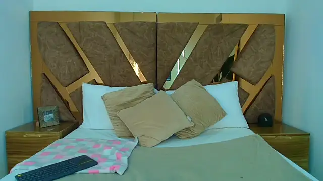 Snapshot of princess_deimos__ chatting on February 11, 2026, 1:16 pm princess deimos online show from February 11, 2026, 1:16 pm