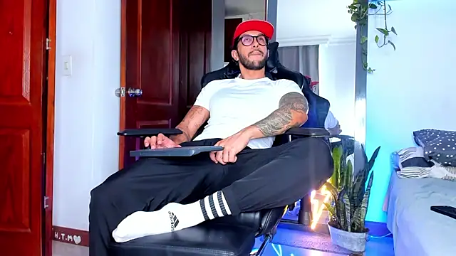 JotaCeliz online show from December 16, 2025, 5:18 pm